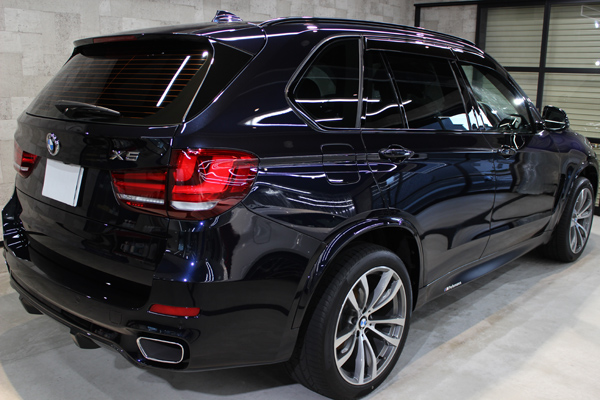 BMW X5 カーボンブラック リアバンパー1