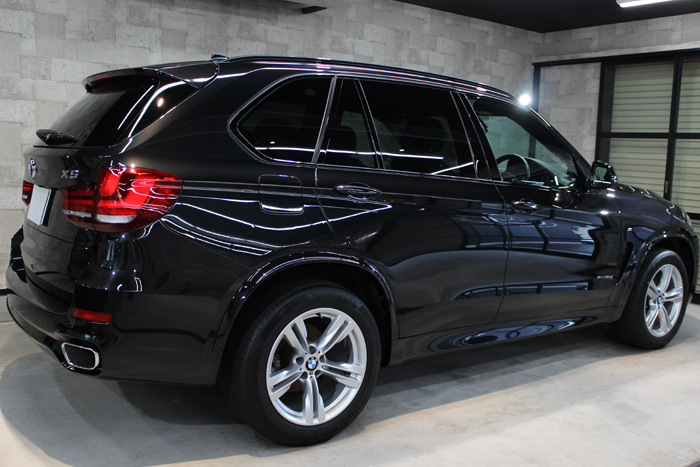 BMW X5 xDrive35d Mスポーツ ブラックサファイア 右ドア