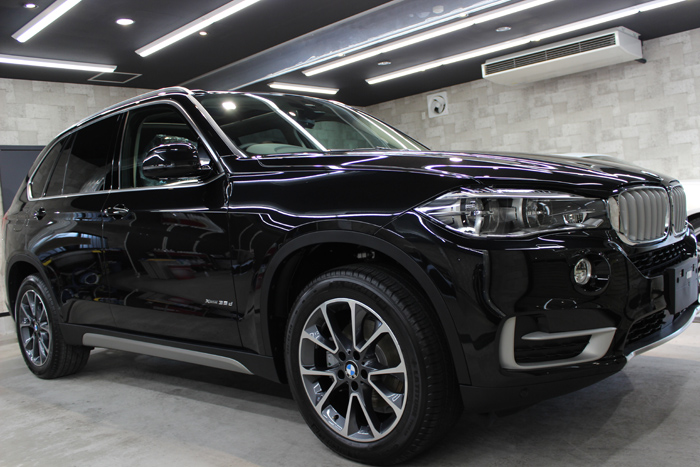 BMW X5 xDrive35d ブラックサファイア 右ホイール