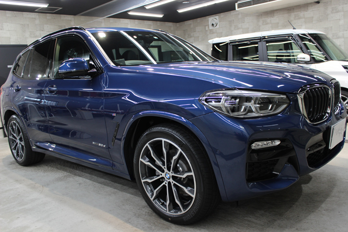 BMW X3 ファイトニックブルー ホイール右