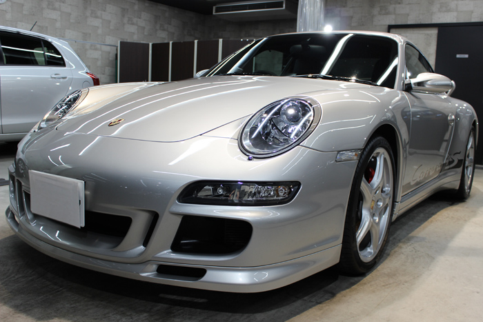 ポルシェ 911カレラ4S 997 シルバー フロントバンパー左