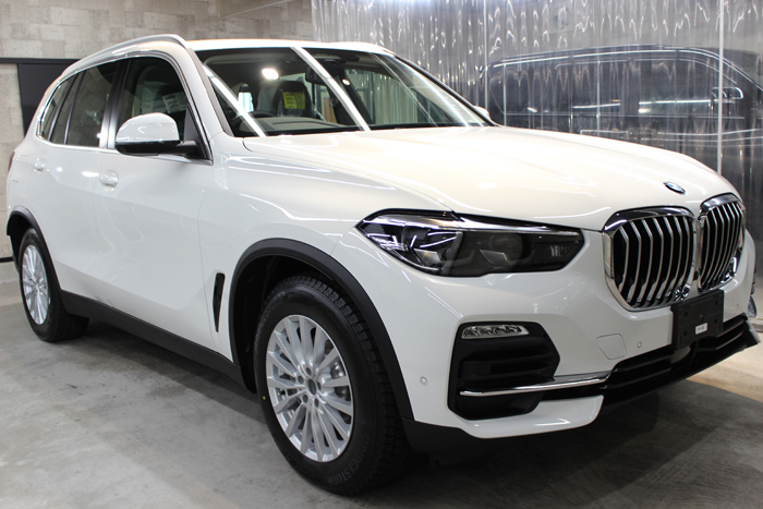 BMW X5 アルピンホワイト ホイール右