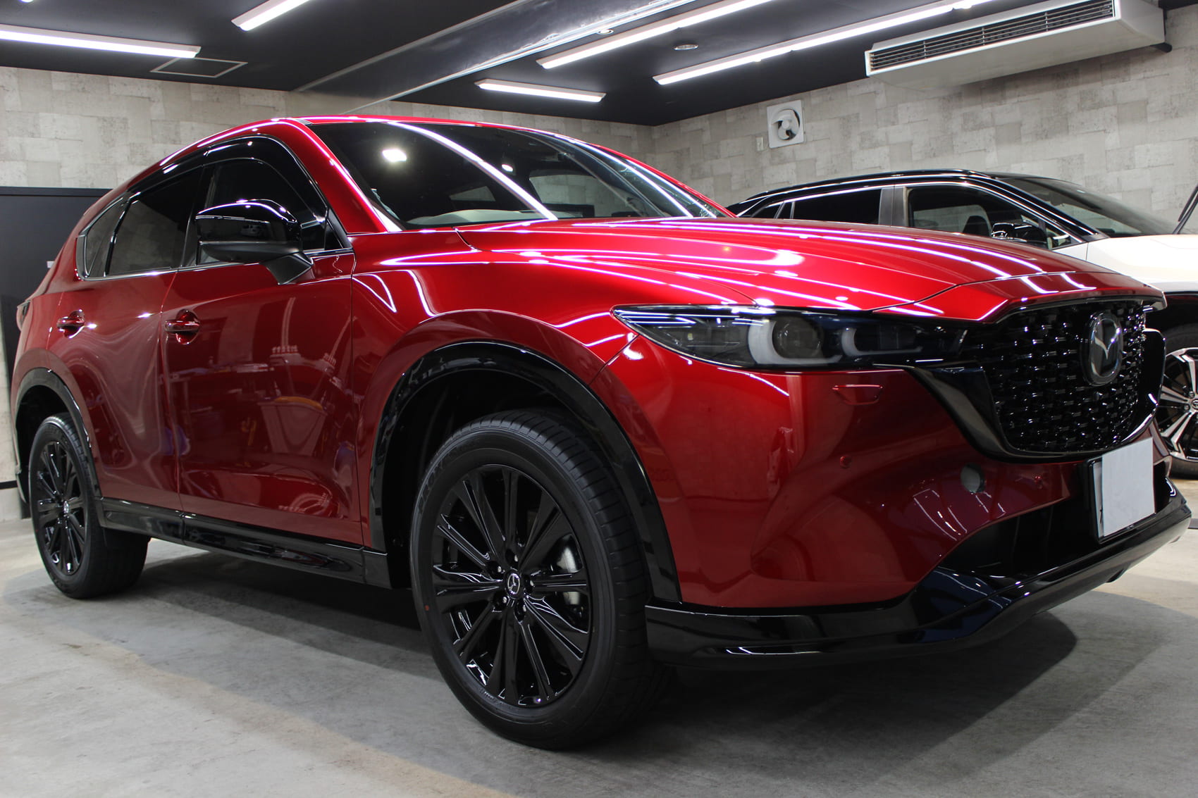 マツダ CX-5 ソウルレッドクリスタルメタリック ホイール右